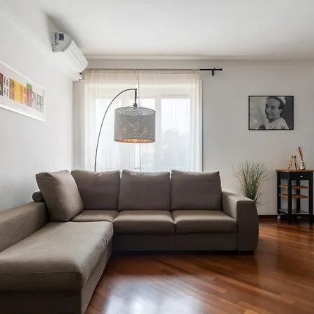 Bilocale Accogliente E Completo In Via Stilicone Apartment Milan